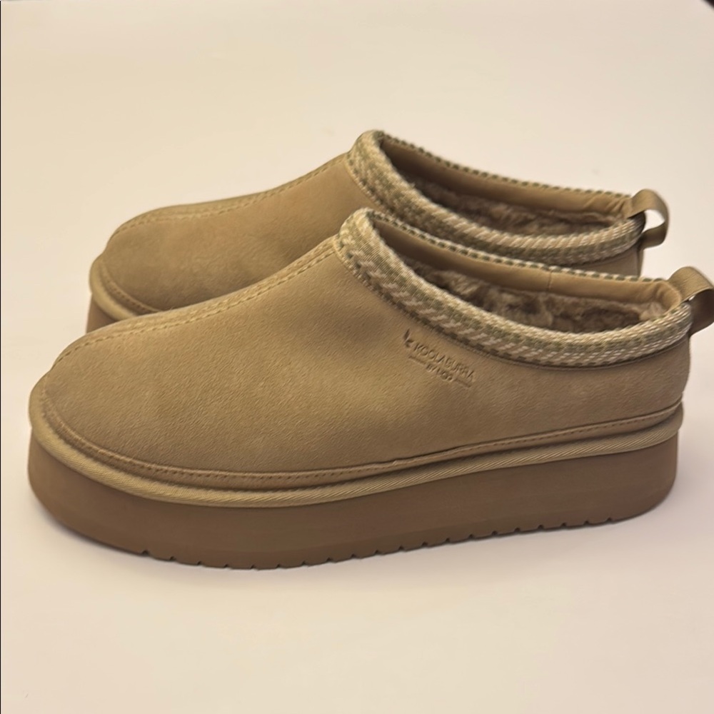 COPY - NWT Tan Clog-Style Mules with Padded Collar size 10 - Picture 2 of 5